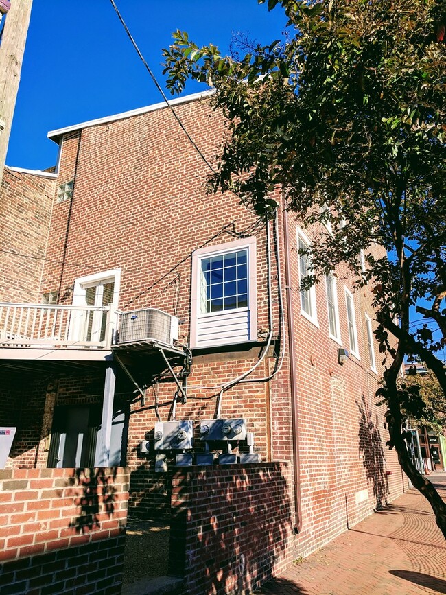 Photo - 1731 E Main St Unit Apt. 02