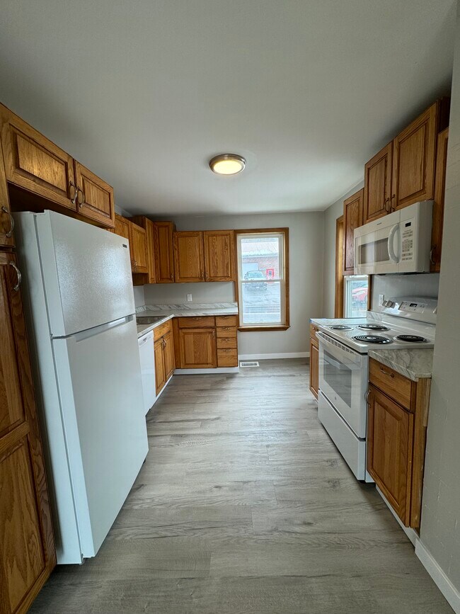 Photo - 77 Main St Unit 1