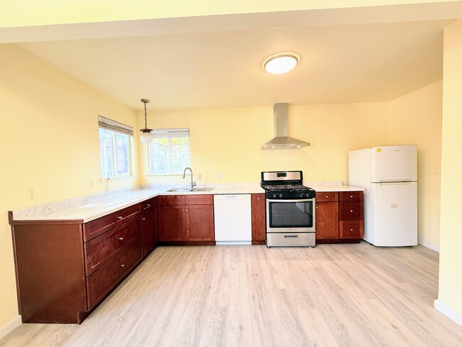 Photo - 282 W St Charles St