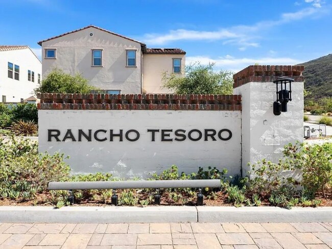 Photo - 670 Merit Dr Condo