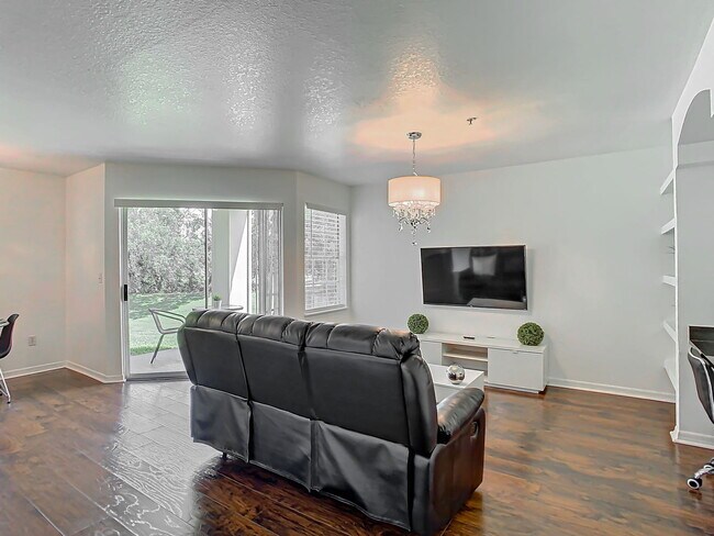 Photo - Westpointe Boulevard, Orlando, FL 32835 - 1 BR 1 BA condo Unit 1412