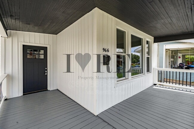 Photo - 966 Wilson Ave