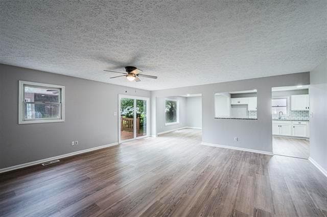 Photo - 1211 Derek Dr