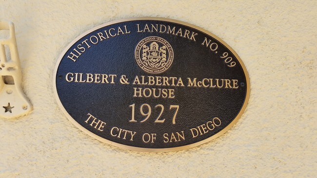 Photo - 4040-4044 Hamilton St