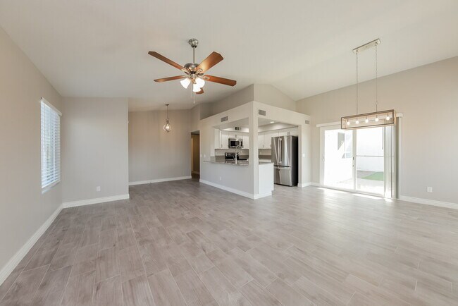 8741 W Greenbrian Dr