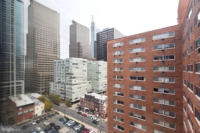 Photo - 2101 Chestnut St Unit 1521-R