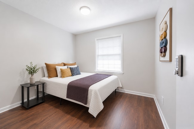 Building Photo - 1388 Colony Hill Ct