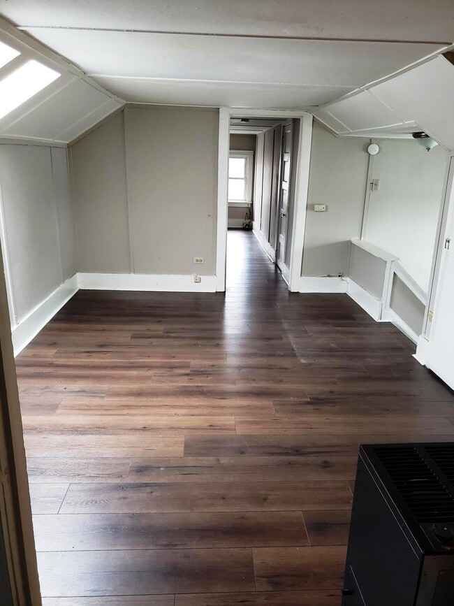 Photo - 3055 Delaware Ave Unit 4