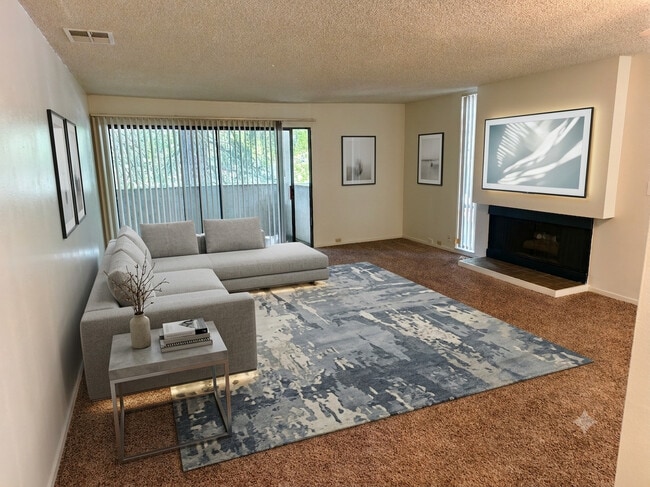 Photo - Governor's Square Apartments
