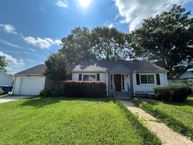 Building Photo - Charming Belvoir Home - 2 Bed, 1 Bath, 1 C...