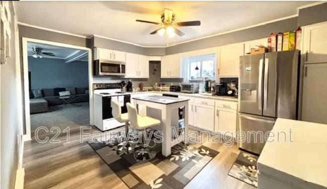 Building Photo - 217 N Lincoln Ave