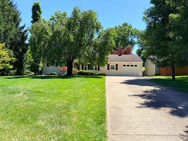 Photo - 581 Austin Smith Dr