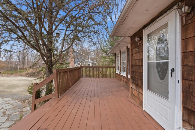 Photo - 25 Woodland Terrace Ct