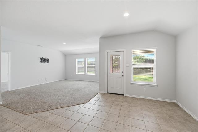 Photo - 537 Bronze Cir W