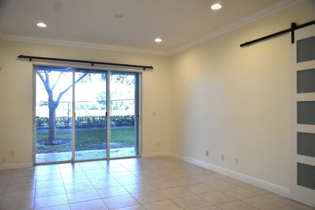 Photo - 3240 Fairway Cir