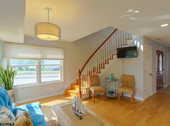 Photo - 3806 Bayshore Ave