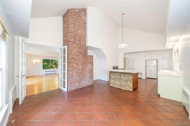 Photo - 105 Douglas Rd