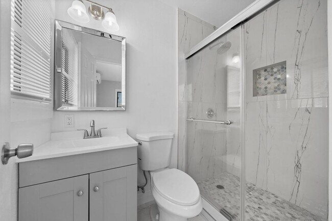 Photo - 1300 NW 90th St