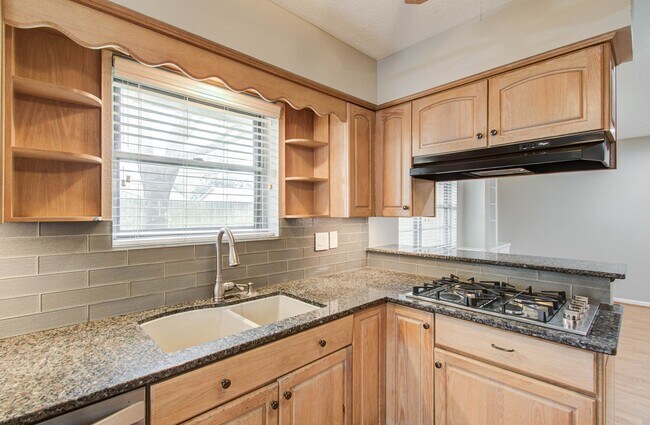 Photo - 5710 Verdome Ln