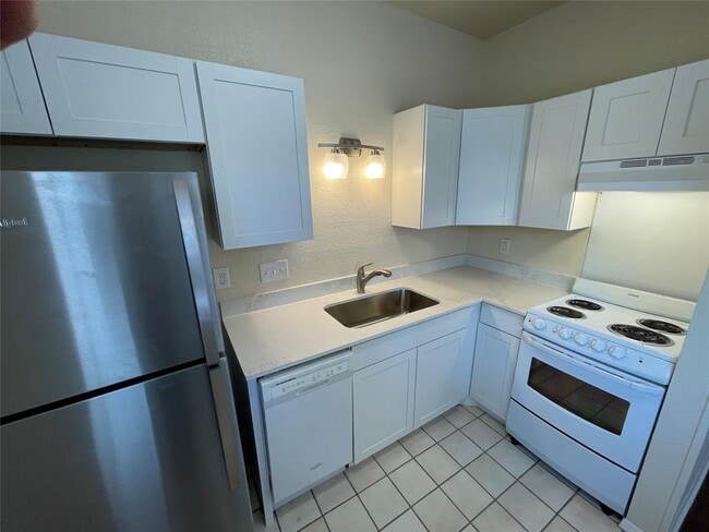 Photo - 6809 West Gate Blvd Unidad 110
