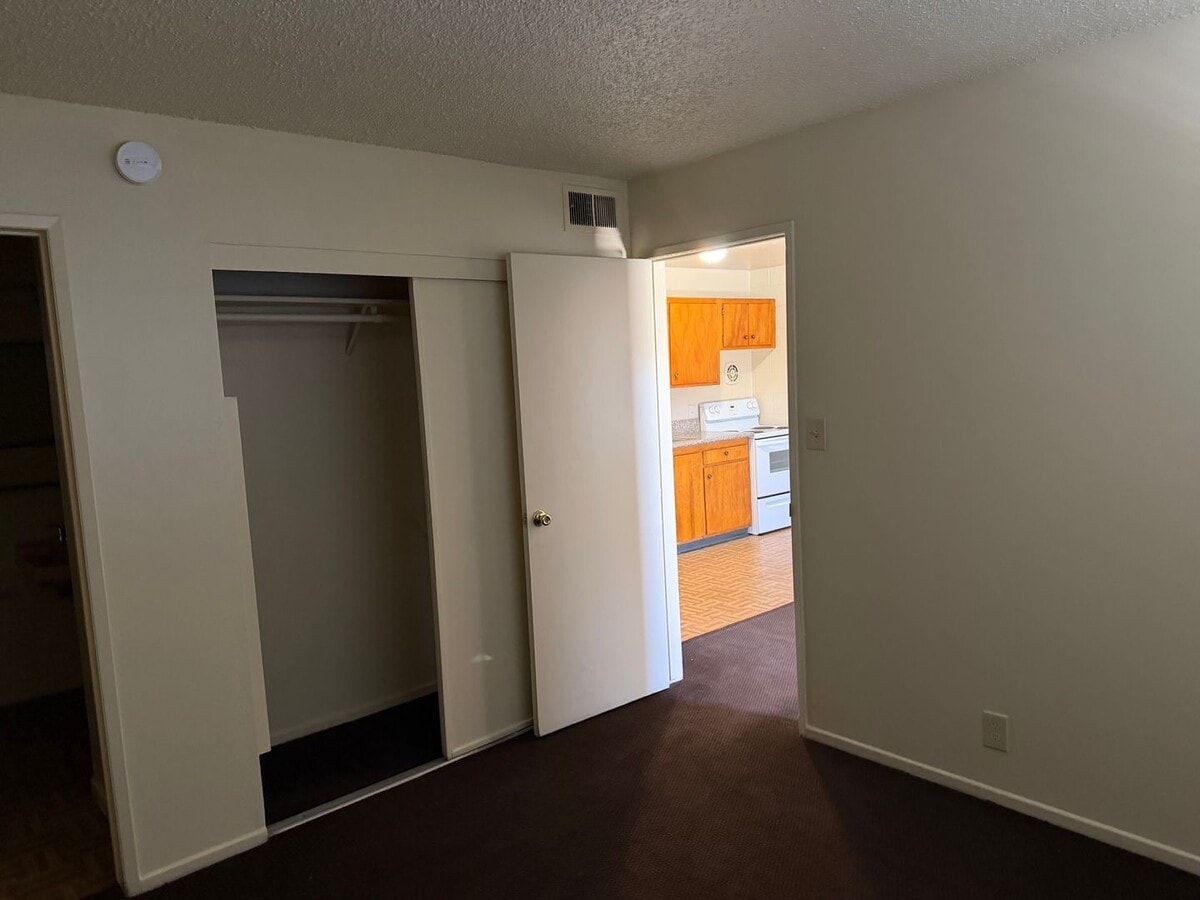 Photo - Available 1 Bedroom Condo In Central Las Vegas