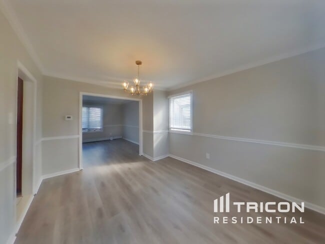 Photo - 2506 Oakland Dr