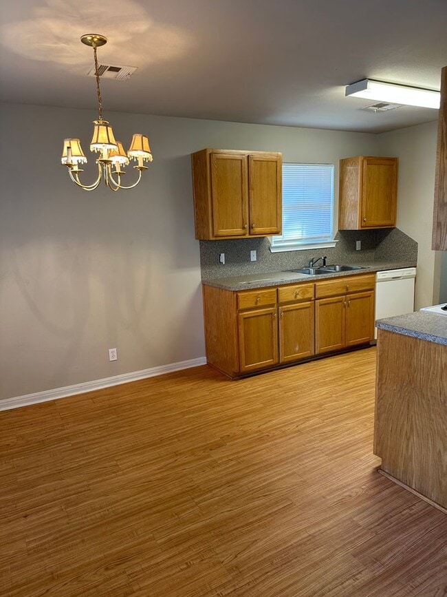 Photo - 3 Bedroom 1 Bath Brick Home
