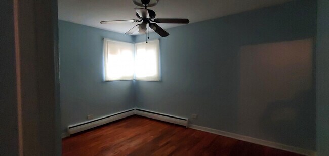 Building Photo - 9121 Lawler Ave Unit 2nd floor