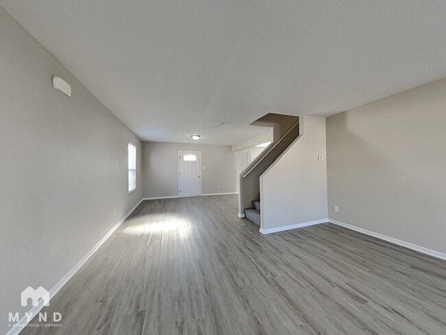 Photo - 3117 W Meadowbend Dr