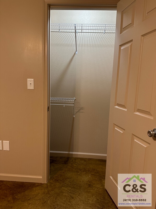 Photo - 601 N 6-1/2 St Unit 3