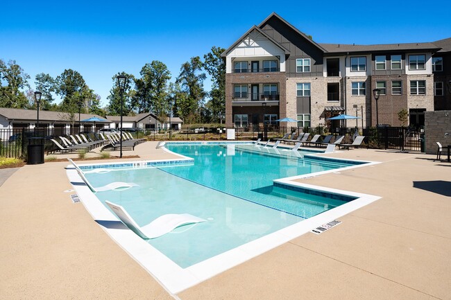 Aura Creekside Apartments