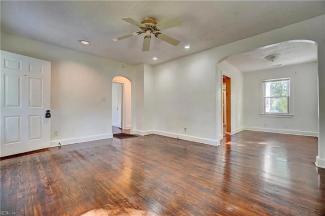 Photo - 3308 Hyde Cir