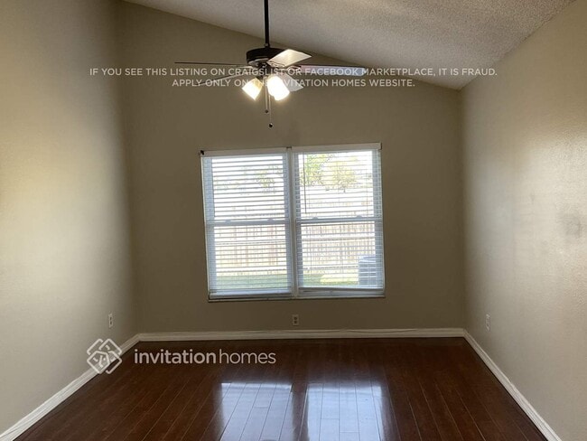 Photo - 362 Cidermill Pl