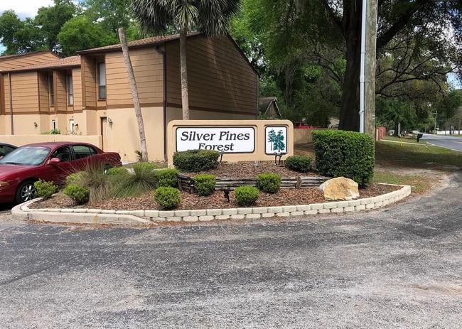 Photo - 2108 Northeast 38th Avenue