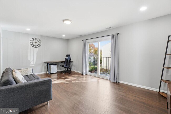 Photo - 9175 Broken Oak Pl Casa Adosada