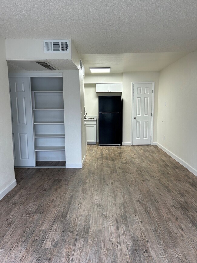 Vineyard Apartments Ceres, CA