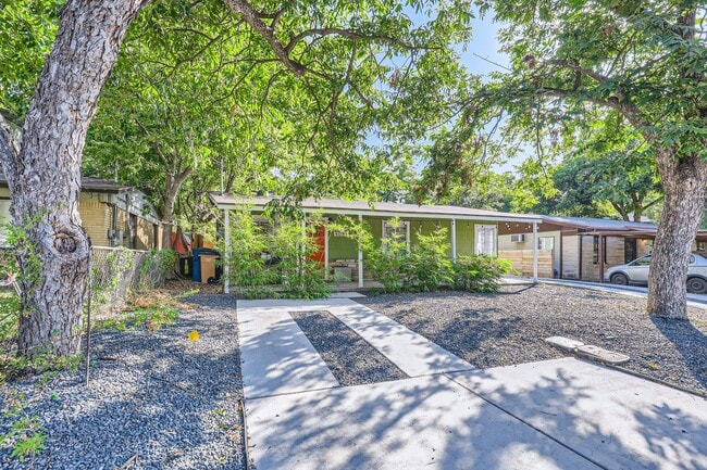 Photo - 408 Hammack Dr