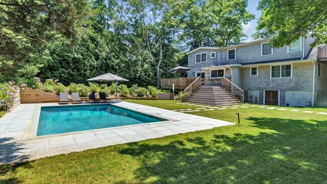 Photo - 18 Bayview Rd