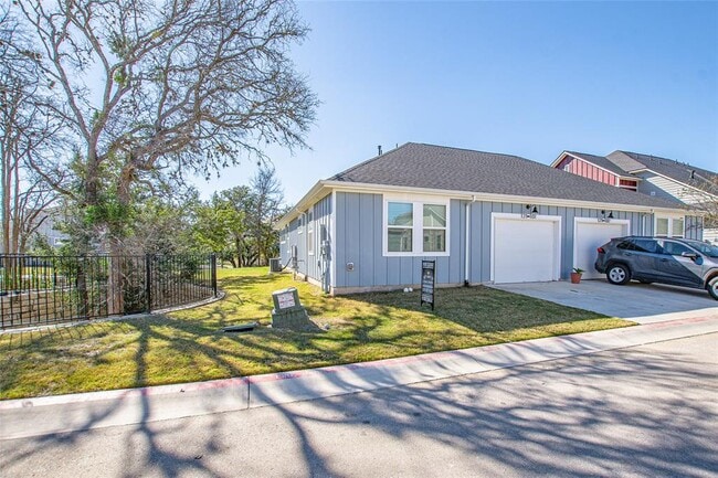 Building Photo - 121 Lafitte Dr Unit 101