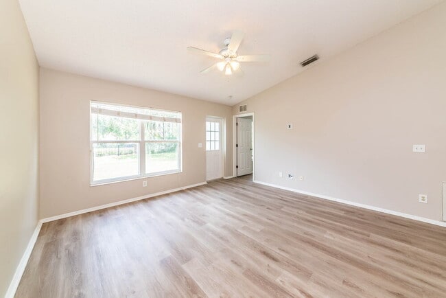 Photo - 4042 Banbury Cir
