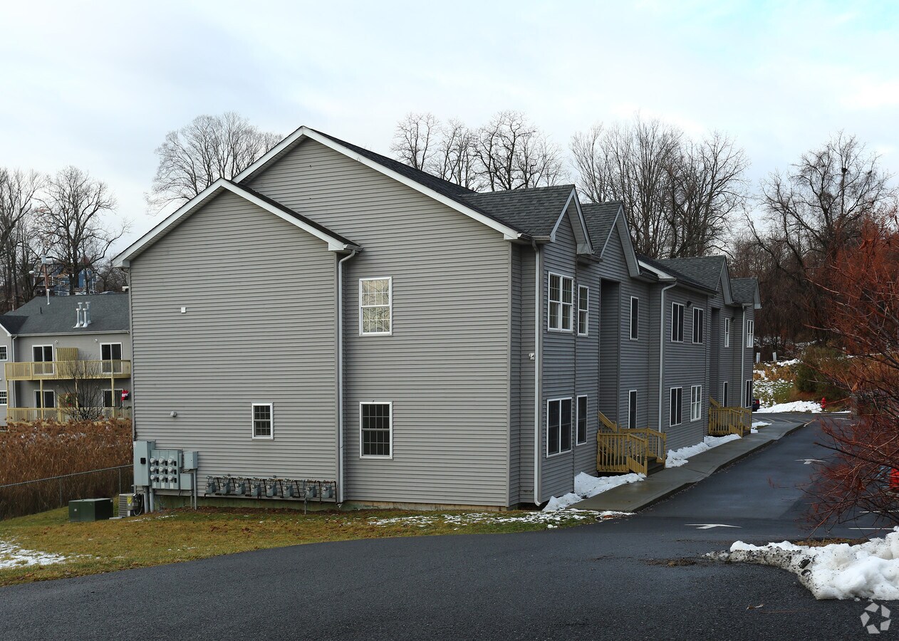 Photo - Tucker Pond Apartments