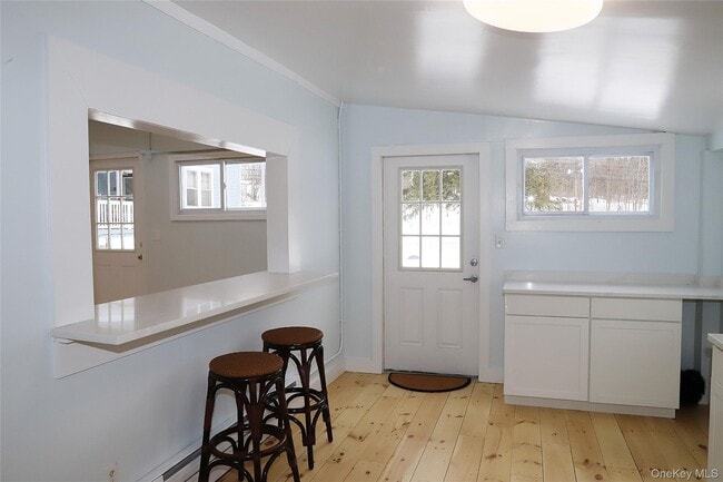 Photo - 7217 Albany Post Rd