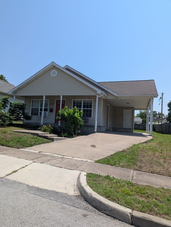 FOR RENT – Gorgeous 3 Bed, 2 Bath Home in ... - FOR RENT – Gorgeous 3 Bed, 2 Bath Home in ...