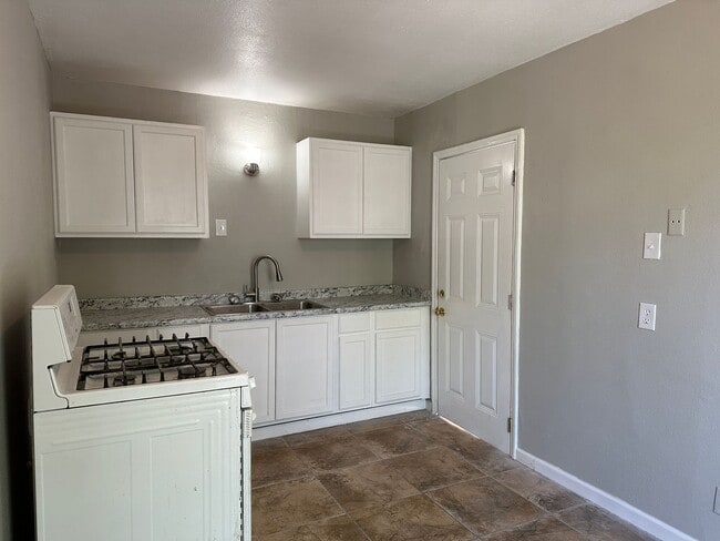 Photo - 1361 Daytona Dr