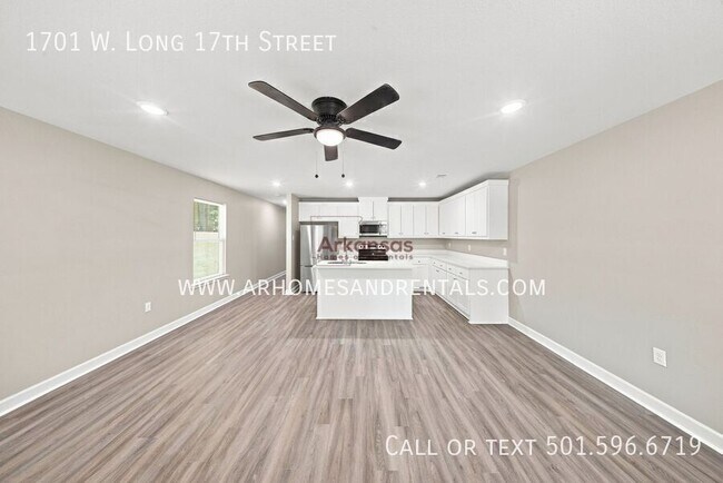 1701 W Long 17th St