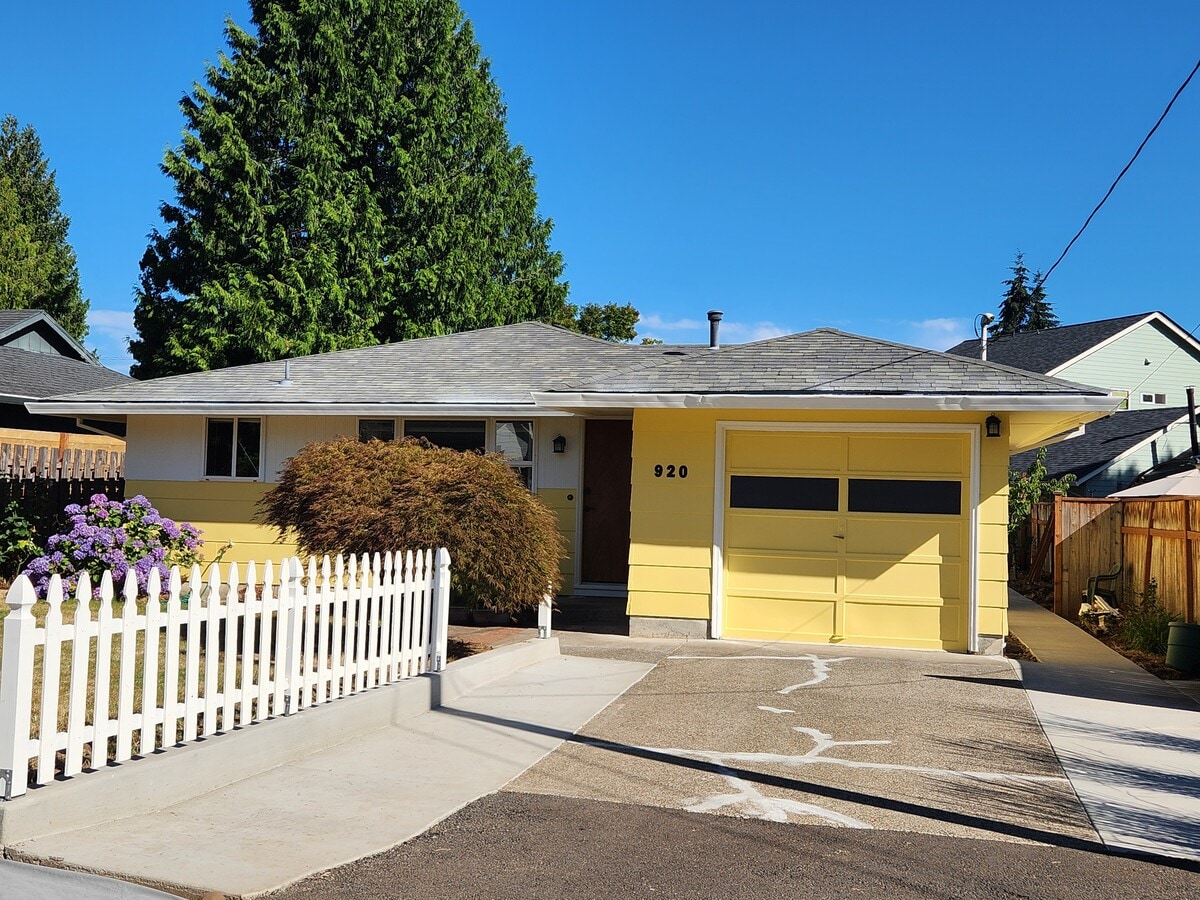 Photo - 920 Brighton Ave