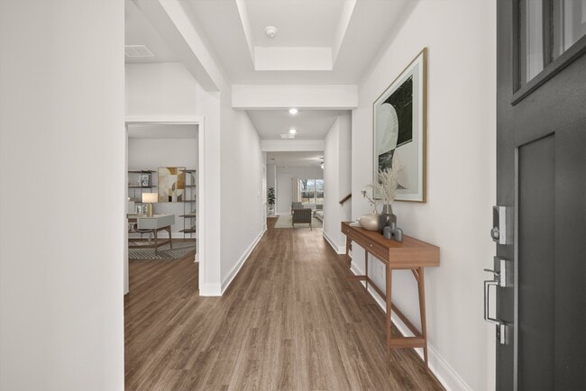 Building Photo - Southwind Rental