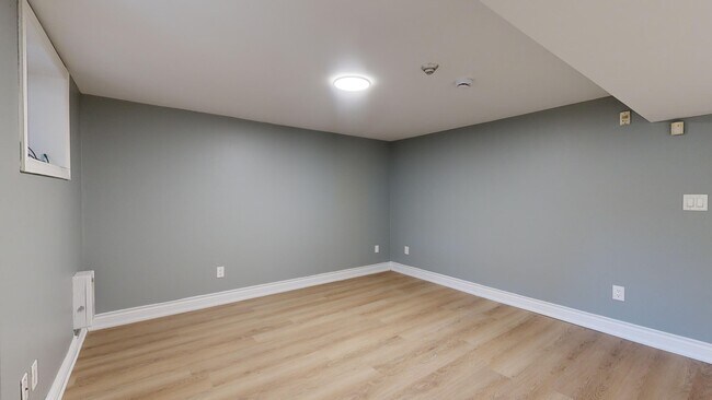 Photo - 775 Ossington Avenue