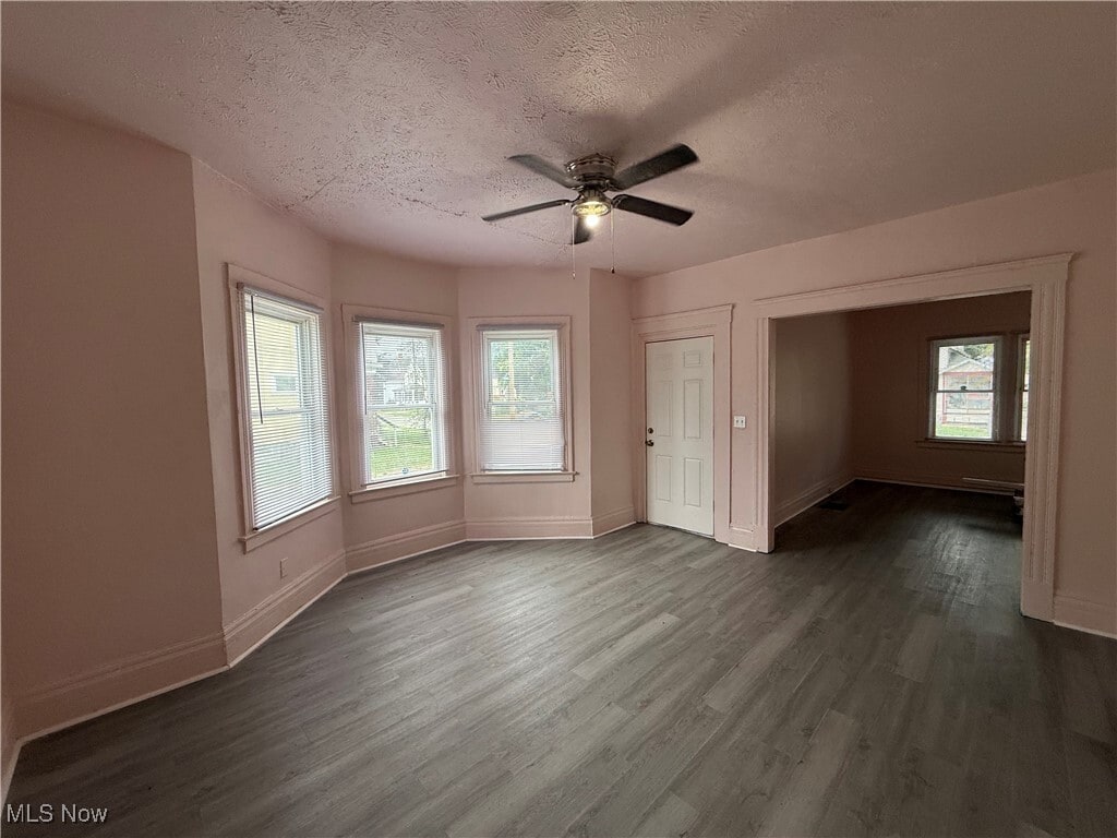 Photo - 3171 W 50th St House