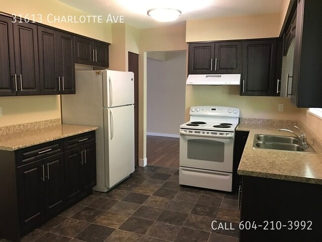 Photo - 5 Bedroom Home next to Fishtrap Creek!